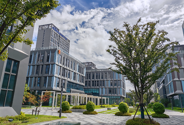 阿坝工业地产投资新蓝海——新能源产业园区崛起